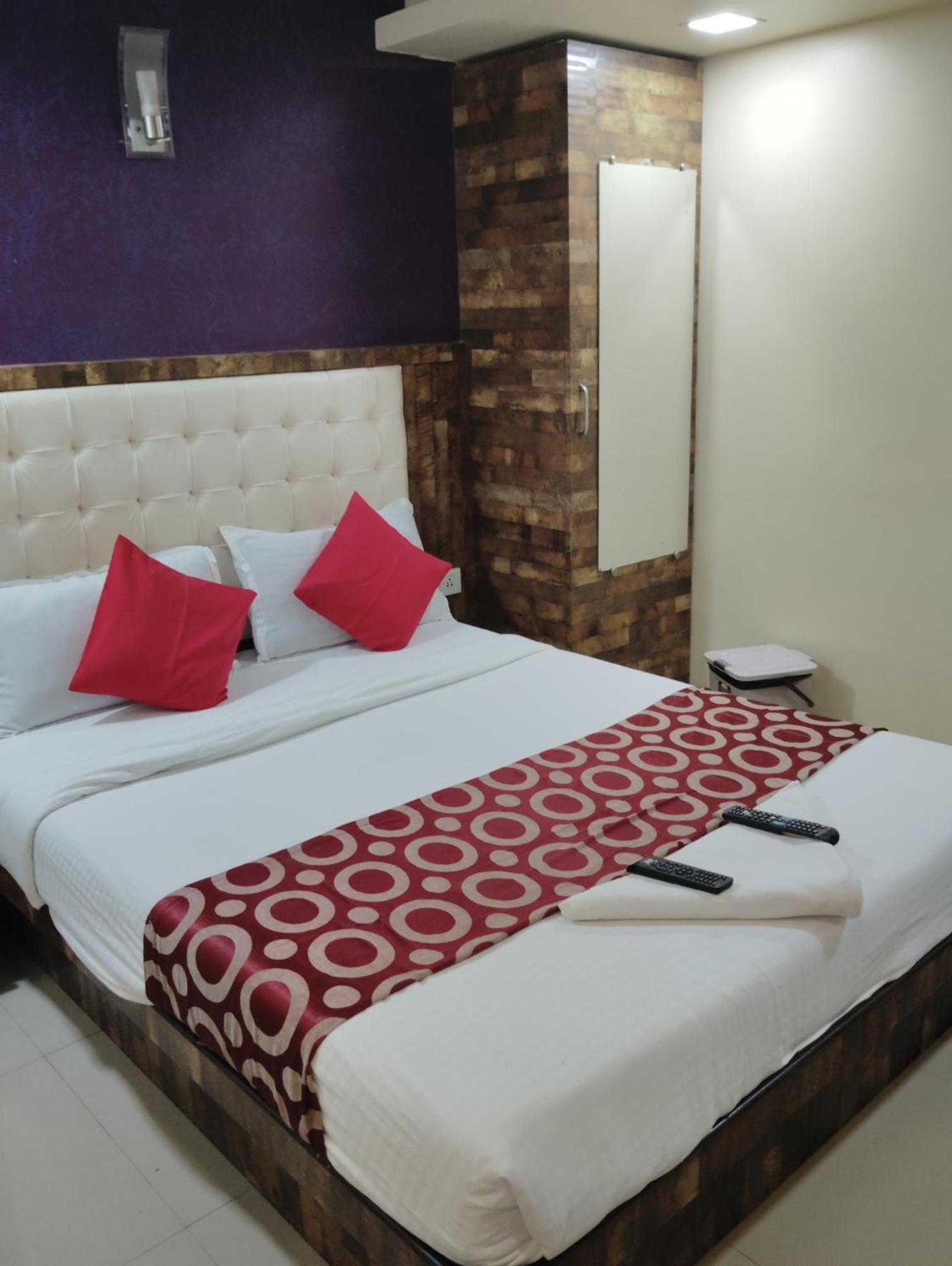 Hotel Golden Park Near Nesco Mumbai Ngoại thất bức ảnh
