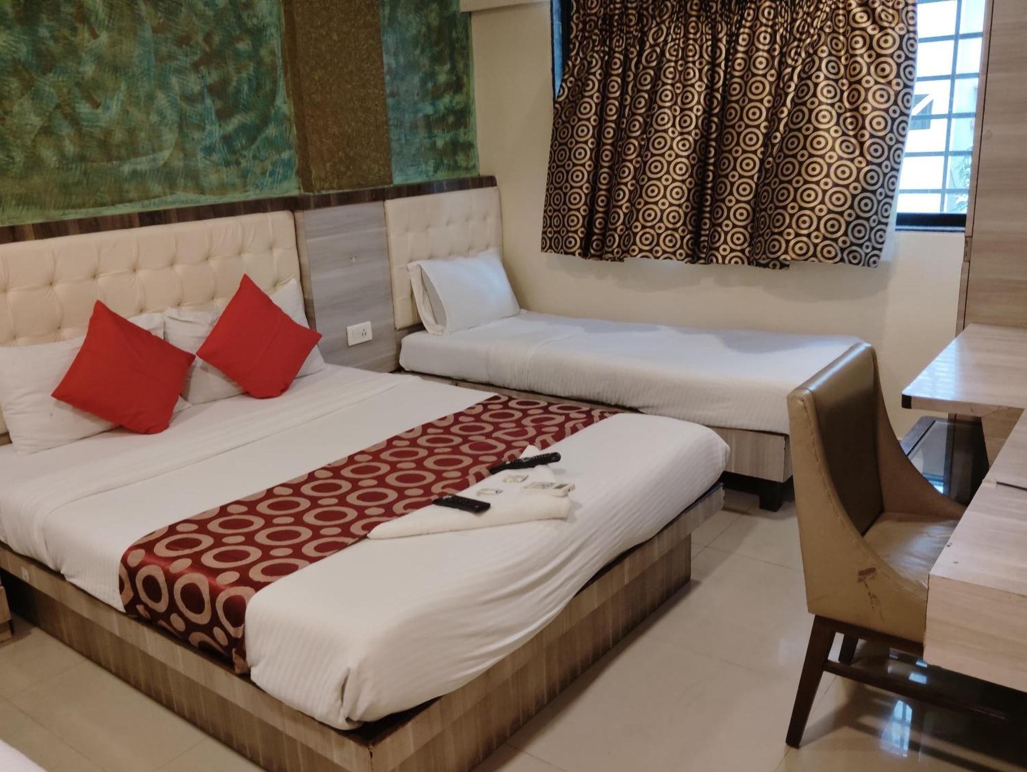 Hotel Golden Park Near Nesco Mumbai Ngoại thất bức ảnh